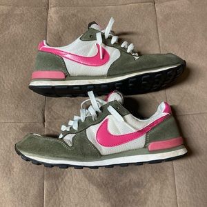 Nike women shoes